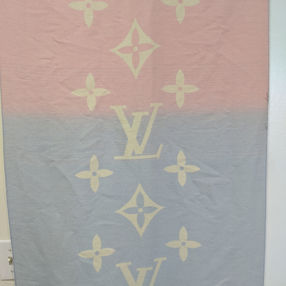 Wool, cashmere, silk scarf